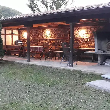 Πανσιόν Къща За Гости Българи Τριάβνα